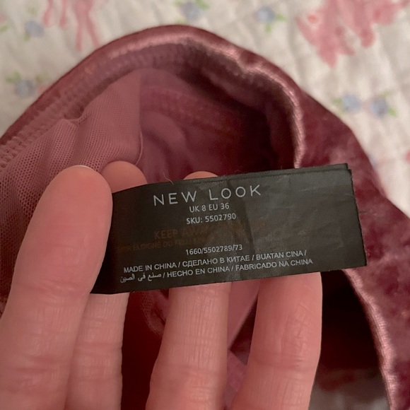 Pink velvet strappy triangle bralette - Picture 3 of 5